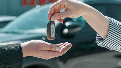 На Чернігівщині депутатка продала арештовану автівку сину за 5 тисяч гривень