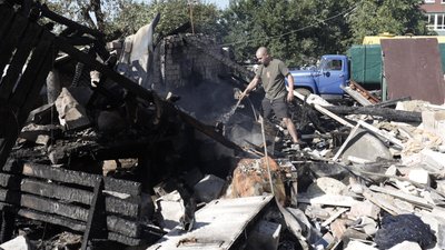 чугуїв, зруйнований будинок