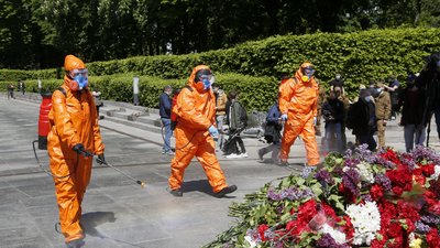 В Україні відкрили чотири кримінальні провадження через події 9 травня