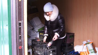 «Пляшка може використовуватися 18 разів»: полтавка Ірина Пісоцька 20 років збирає вторсировину