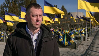 Ймовірно розкрадали гроші на встановленні пам'ятників полеглим бійцям у Рівному