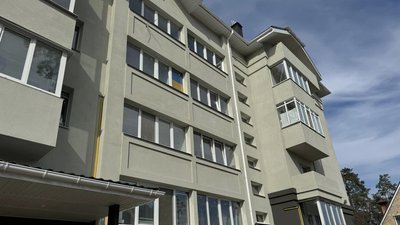 Відновлений будинок в Ірпені