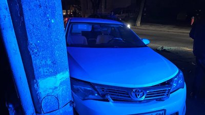 У Сумах на вулиці Чорновола сталася автомобільна аварія: є травмовані