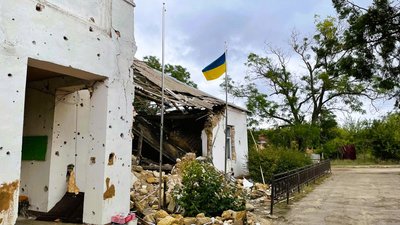 На Миколаївщині відновлюють сільраду, яку пошкодив російський снаряд