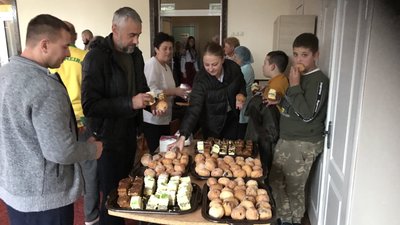 На Тернопільщині проводять благодійні концерти на підтримку армії На Тернопільщині проводять благодійні концерти на підтримку армії