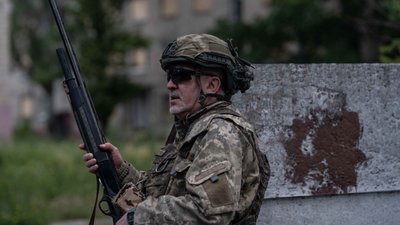 Український військовослужбовець, армія, фронт, вторгнення РФ в Україну