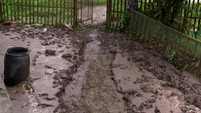 Болото після негоди в Яглуші Рогатинської громади на Івано-Франківщині Болото після негоди в Яглуші Рогатинської громади на Івано-Франківщині