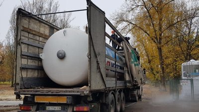 До харківської інфекційної лікарні доставили нову кисневу цистерну