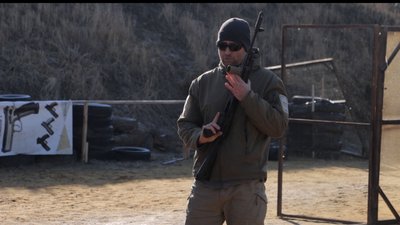 "Ці вміння та знання стануть у пригоді". Вінничан навчали стріляти та надавати медичну допомогу "Ці вміння та знання стануть у пригоді". Вінничан навчали стріляти та надавати медичну допомогу