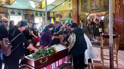 У Сумах попрощалися із Денисом Педченком У Сумах попрощалися із Денисом Педченком