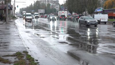 У Черкасах чистять ливнівки