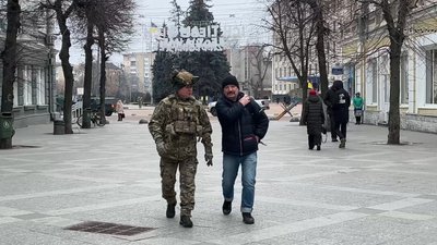 У першу ніч у Бахмуті нарахував 60 прильотів: викладач ансамблю "Сонечко" із Житомира пішов добровольцем у ЗСУ У першу ніч у Бахмуті нарахував 60 прильотів: викладач ансамблю "Сонечко" із Житомира пішов добровольцем у ЗСУ