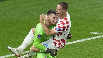 Воротар Хорватії Лівакович повторив рекорд чемпіонатів світу за відбитими пенальті в післяматчевій серії
