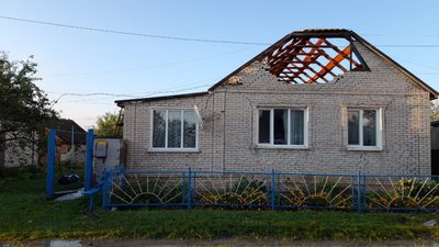 Зруйновані будинки та АЗС, загиблий та травмовані, відсутні електрика і газ: наслідки буревію в Бурині на Сумщині Зруйновані будинки та АЗС, загиблий та травмовані, відсутні електрика і газ: наслідки буревію в Бурині на Сумщині