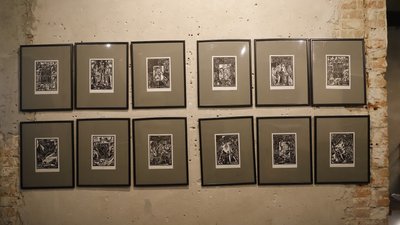 У Дніпрі відкрилася виставка, присвячена митцям дніпровського андеґраунду У Дніпрі відкрилася виставка, присвячена митцям дніпровського андеґраунду