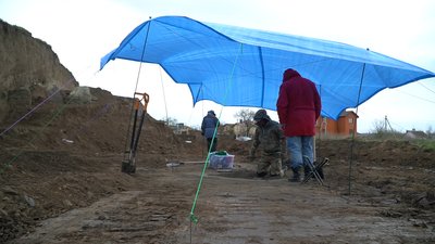 На Дніпропетровщині тривають розкопки кургану, який створили в епоху ранньої бронзи На Дніпропетровщині тривають розкопки кургану, який створили в епоху ранньої бронзи