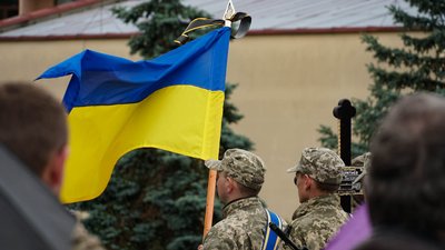 В Ужгороді попрощалися з воїном ЗСУ Євгенієм Кондратьєвим