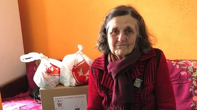 260 прикарпатцям допомогли з продуктами до Пасхи