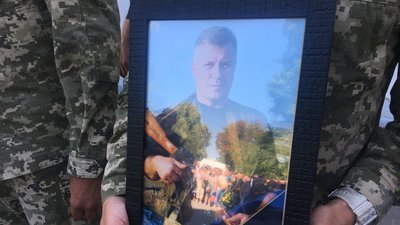 У Полтаві прощаються з воїнами, які полягли на війні