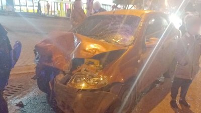 Збив дівчину та в'їхав у припарковані автівки: в Одесі затримали водія, який скоїв ДТП — поліція