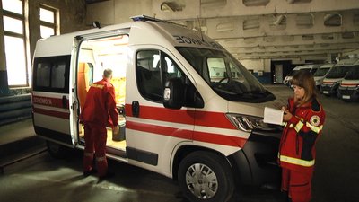На Житомирщині сформували спецбригади швидкої допомоги і провели навчання щодо дій при хімічній чи радіаційній небезпеці На Житомирщині сформували спецбригади швидкої допомоги і провели навчання щодо дій при хімічній чи радіаційній небезпеці