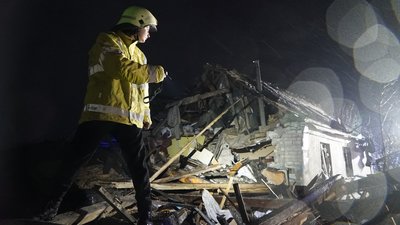 Обстріл передмістя Харкова 8 грудня: фото наслідків