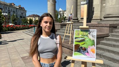 "Творимо, знайомимо, вчимось": у Тернополі діти переселенців та військових представили фотороботи "Творимо, знайомимо, вчимось": у Тернополі діти переселенців та військових представили фотороботи