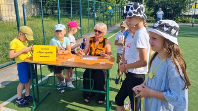 Психологічне розвантаження дітей – у Житомирі для школярів організували квест "Здоровим будь!" Психологічне розвантаження дітей – у Житомирі для школярів організували квест "Здоровим будь!"