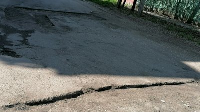 У Кропивницькому ремонтують ями на дорогах У Кропивницькому ремонтують ями на дорогах