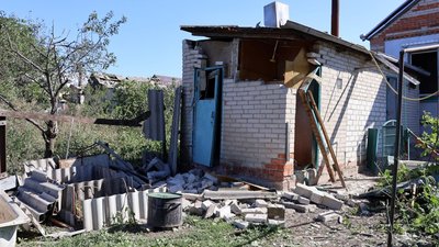 Пошкодження після авіаудару по Руській Лозовій в Дергачівській громаді Пошкодження після авіаудару по Руській Лозовій в Дергачівській громаді