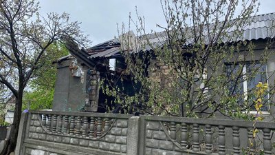 У Дніпрі внаслідок ракетної атаки військ РФ загинули жінка й дитина, четверо людей поранені. Що відомо У Дніпрі внаслідок ракетної атаки військ РФ загинули жінка й дитина, четверо людей поранені. Що відомо
