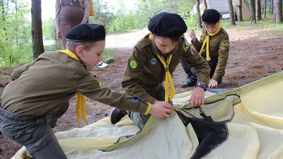 Пластуни Житомира провели перший в цьому році наметовий табір "Свято Весни" Пластуни Житомира провели перший в цьому році наметовий табір "Свято Весни"