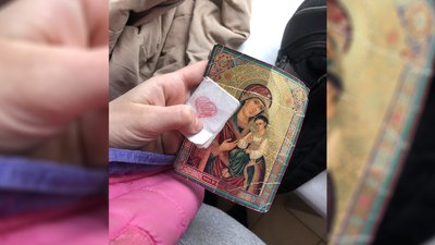 «Ось вам апельсин, а ми ще трішки постріляємо. І вони стріляли». 25 днів життя в окупації у Слободі «Ось вам апельсин, а ми ще трішки постріляємо. І вони стріляли». 25 днів життя в окупації у Слободі