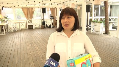 На Житомирщині молодята свої весільні подарунки передали малозабезпеченим родинам На Житомирщині молодята свої весільні подарунки передали малозабезпеченим родинам