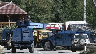 Столтенберг і Боррель закликали лідерів Косова і Сербії розрядити ситуацію на кордоні