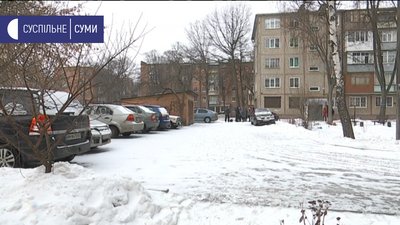 У Сумах жителі багатоповерхівок хочуть обмежити в'їзд приватних автомобілів у двір