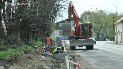 11,3 мільйони гривень: ремонт Анкудінова в Ужгороді завершать за 2 місяці
