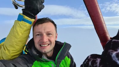 Львів'яни пролетіли над Карпатами на повітряних кулях