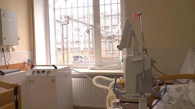 Миколаївська лікарня придбала шоломи, призначені для хворих на COVID-19 Миколаївська лікарня придбала шоломи, призначені для хворих на COVID-19