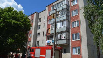 Чоловік загинув через гранату: подробиці вибуху в багатоповерхівці у Чернігові