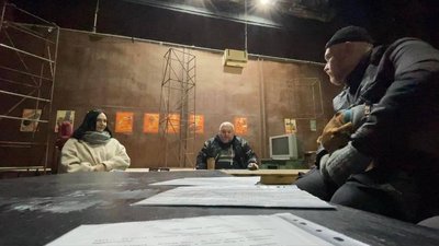 "Театр в укритті": в Одесі митці готують нову виставу про війну "Театр в укритті": в Одесі митці готують нову виставу про війну