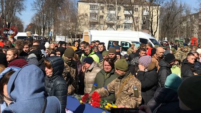 «Взяти і забрати життя»: у Полтаві попрощалися з п’ятьма загиблими воїнами