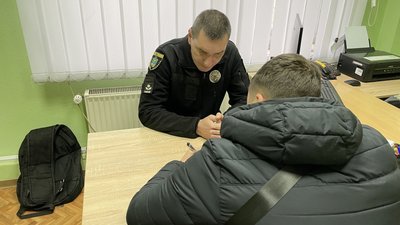 На Миколаївщині декларують знайдену або трофейну зброю: як це працює На Миколаївщині декларують знайдену або трофейну зброю: як це працює