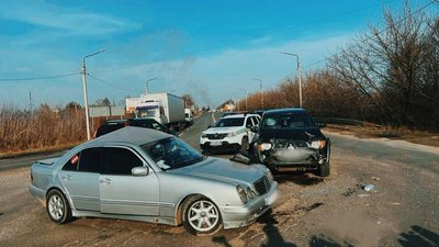 У ДТП в Драгомирчанах поблизу Івано-Франківська травмувалися п'ятеро людей