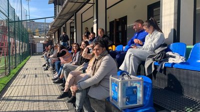"Привернути увагу до дитячої онкології". У Франківську лікарі та волонтери зіграли благодійний матч "Привернути увагу до дитячої онкології". У Франківську лікарі та волонтери зіграли благодійний матч
