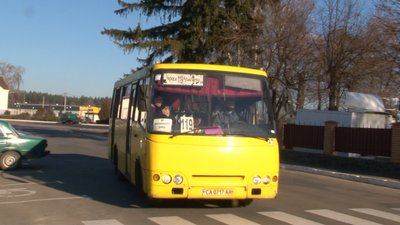 У Черкасах перевірять, чому перевізники без попереджень підвищили ціни на квитки у маршрутках