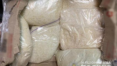 У Нацполіції заявили, що ліквідували понад 100 інтернет-магазинів з продажу наркотиків У Нацполіції заявили, що ліквідували понад 100 інтернет-магазинів з продажу наркотиків