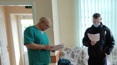 Завідувача пологового відділення на Харківщині підозрюють у загибелі новонародженого
