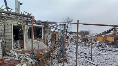 "Бах! І дитина на мене застрибнула": жителі Слов'янська розповіли про удар ФАБ-250 по місту "Бах! І дитина на мене застрибнула": жителі Слов'янська розповіли про удар ФАБ-250 по місту