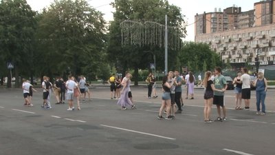 У традиційній ході випускників візьмуть участь понад 1 600 черкаських учнів